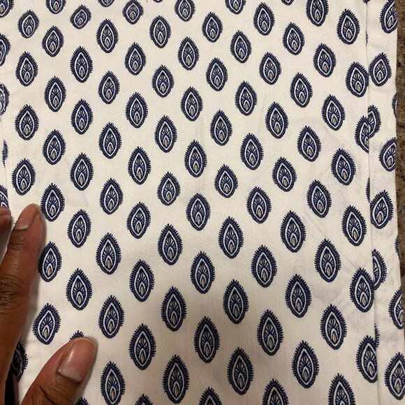 Chico's Women's The So Slimming Girlfriend Crop Patterned Jeans - Picture 11 of 11